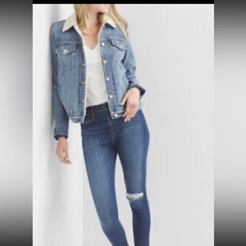 Gap Sherpa Lined Jean Jacket - Picture 1 of 5